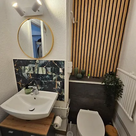 Daire Grosse Moderne Ferienwohnung, Zentrale Ruhige Lage Kassel