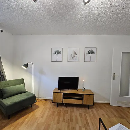 Große Moderne Ferienwohnung, Zentrale Ruhige Lage