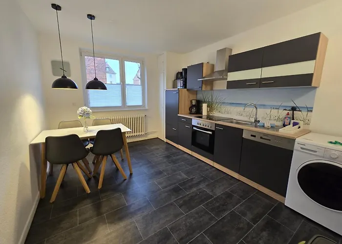 Grosse Moderne Ferienwohnung, Zentrale Ruhige Lage Kassel