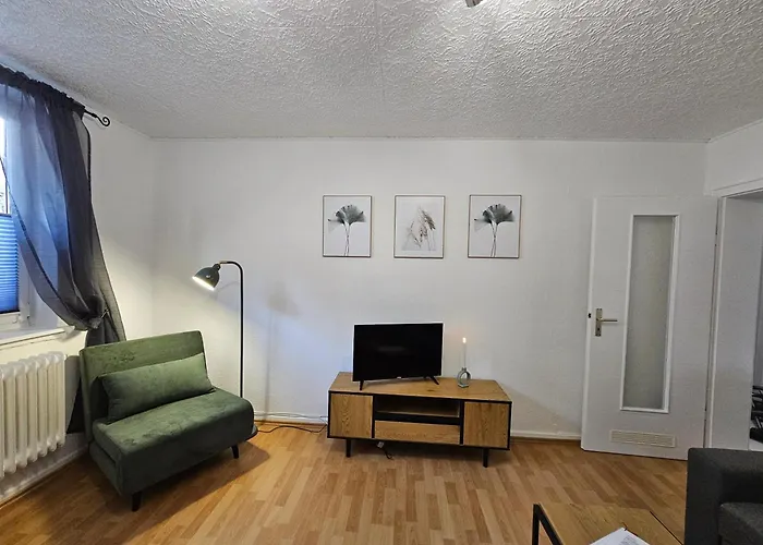 Grosse Moderne Ferienwohnung, Zentrale Ruhige Lage